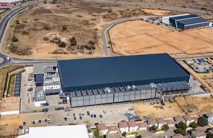 An aerial view of JOH1 in Johannesburg 1, NTT Global Data Centers' first data center in Africa. (Photo: NTT GDCA)